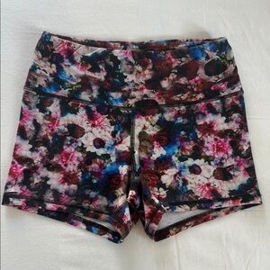 Fleo Shorts - S